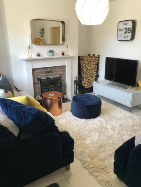 Newly Renovated 5 Star Cosy-Up Romantic Cottage NEAR LONGLEAT